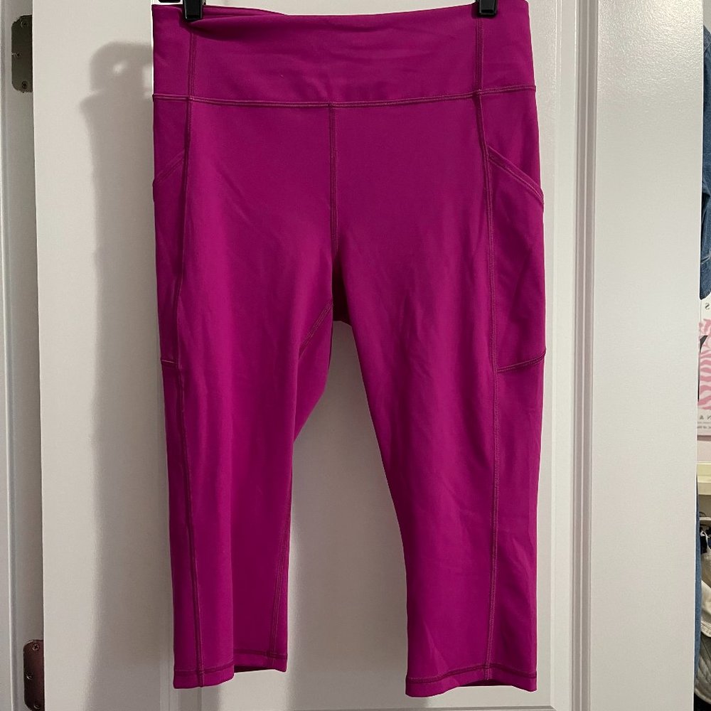 Lululemon Magenta Capri Leggings